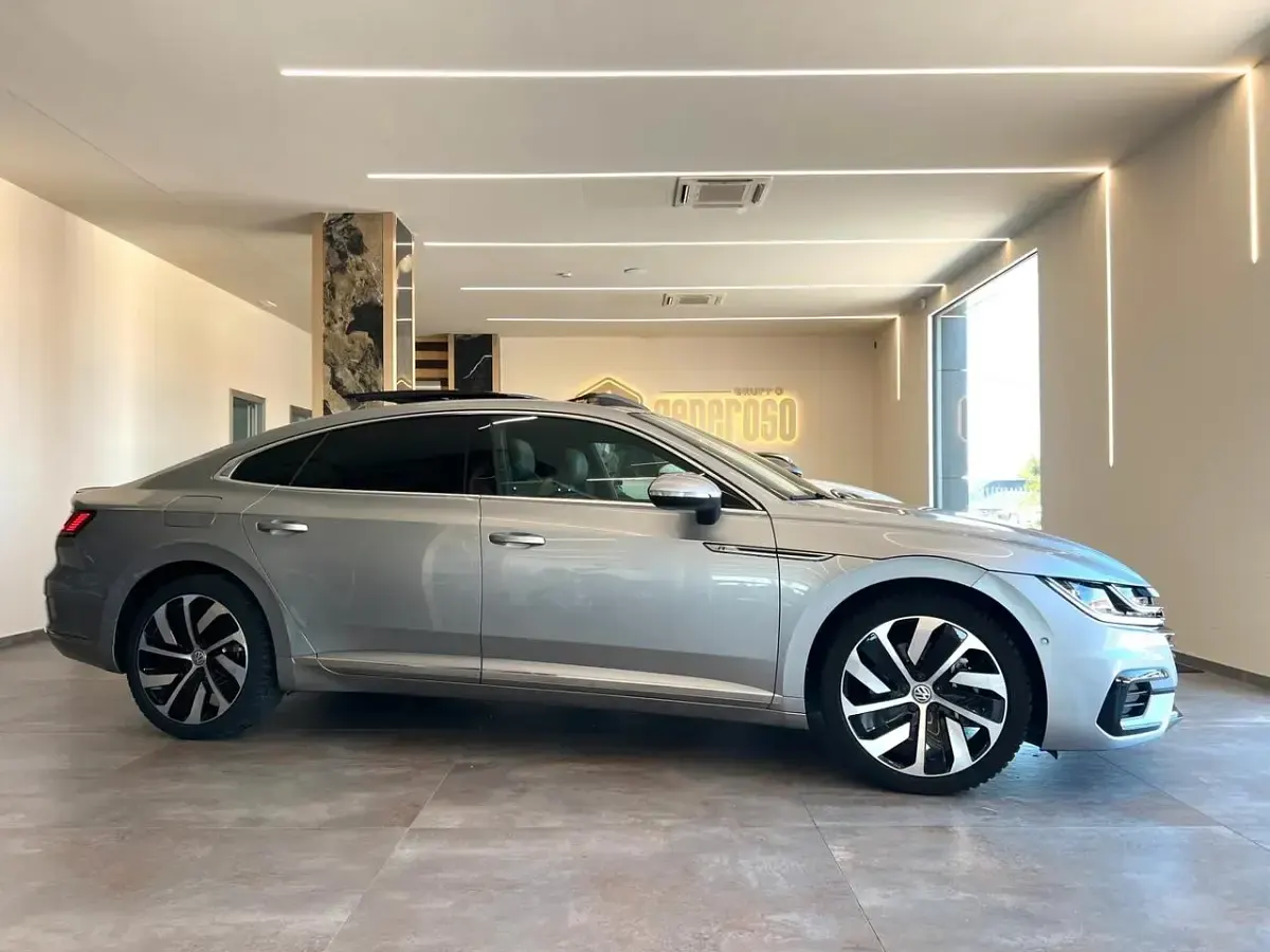 Usata VW Arteon Business 239 CV (175 kW) 2017 Argento Utilitaria