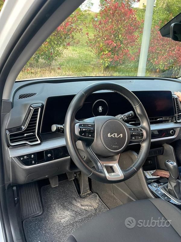 Begagnad Kia Sportage 132 HK (97 kW) 2023 Vit SUV