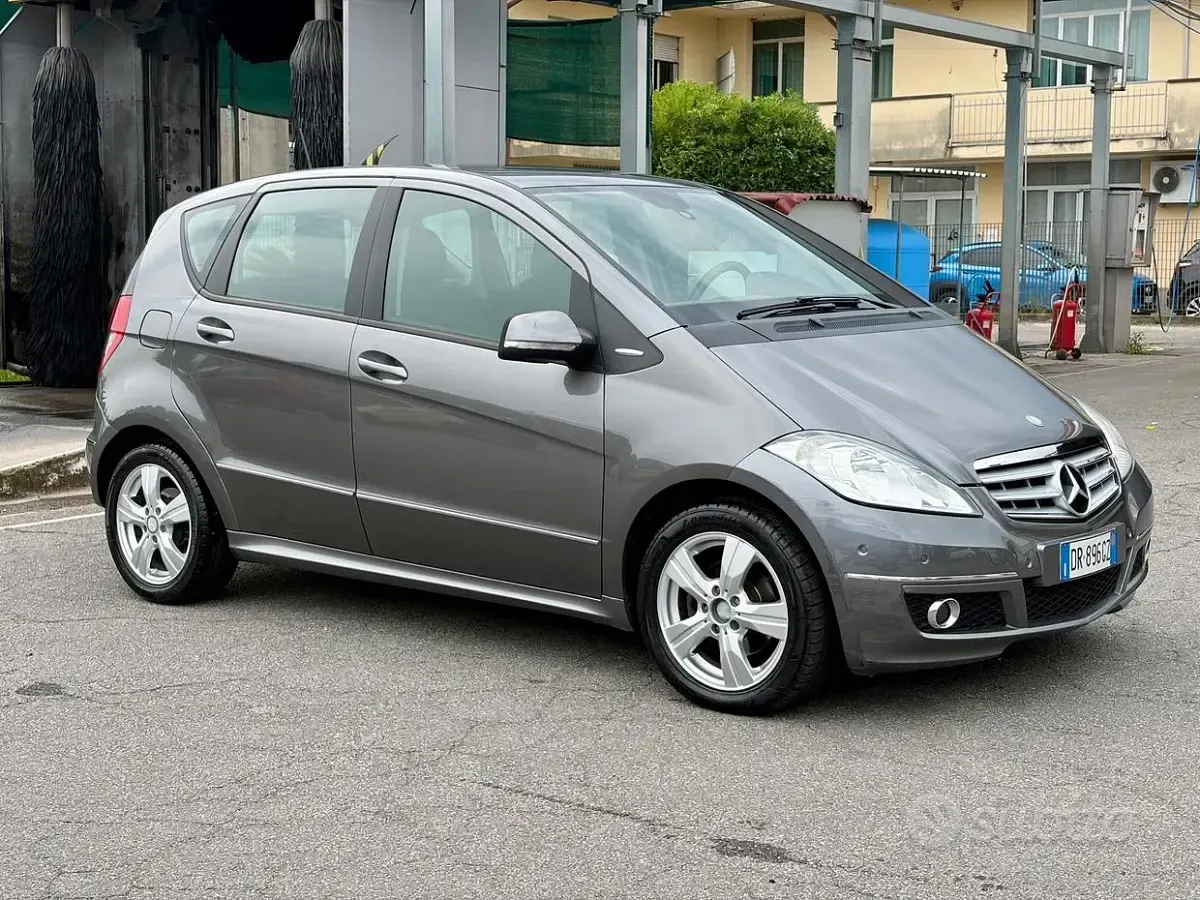 Usata Mercedes A150 Avantgarde 95 CV (69 kW) 2008 Grigio Berlina