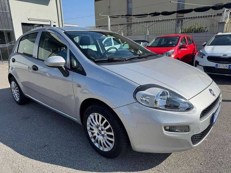 Usata Fiat Punto 69 CV (50 kW) 2016 Grigio Utilitaria