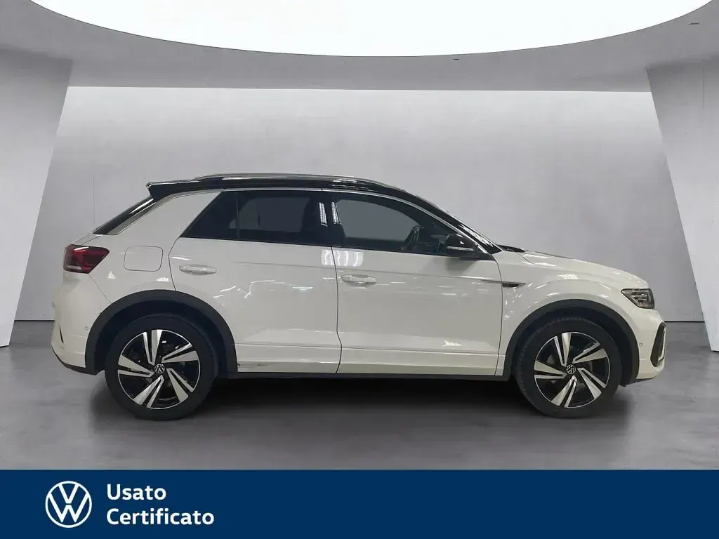 Usata VW T-Roc R-line 110 CV (80 kW) 2023 Bianco / pastello SUV