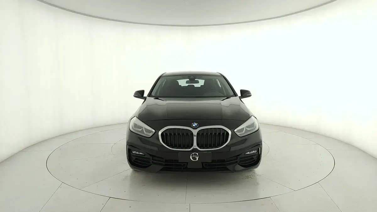 Usata BMW 116 Advantage 116 CV (85 kW) 2022 Nero Utilitaria