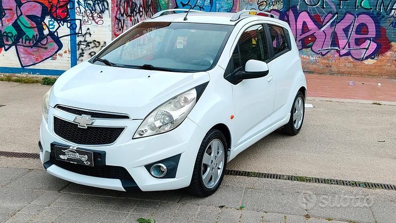 Usata Chevrolet Spark LT 82 CV (60 kW) 2010 Bianco Utilitaria