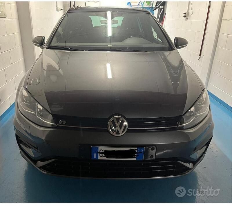 Usata VW Golf VIII R 2022 Grigio Berlina