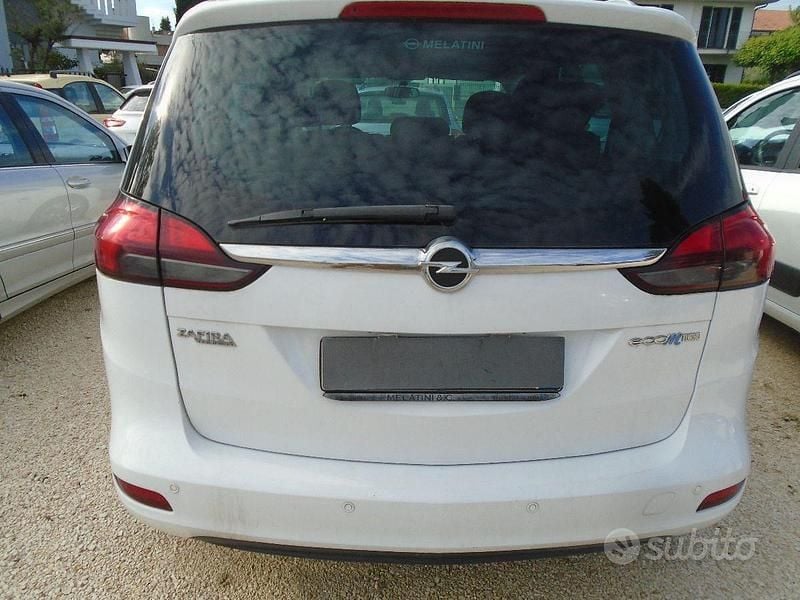 Usata Opel Zafira Tourer 150 CV (110 kW) 2014 Bianco Monovolume