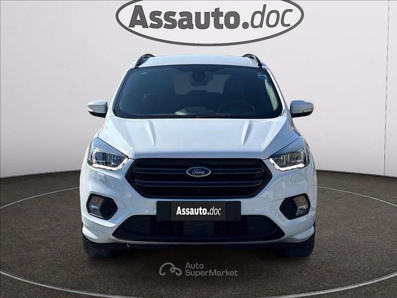 Usata Ford Kuga ST-Line 179 CV (131 kW) 2018 Bianco pastello SUV