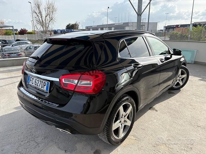 Usata Mercedes GLA180 AMG 109 CV (80 kW) 2016 Nero SUV
