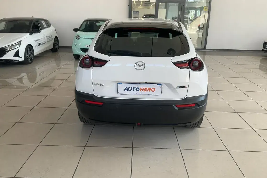Usata Mazda MX30 Prime-Line 170 CV (125 kW) 2024 Bianco SUV