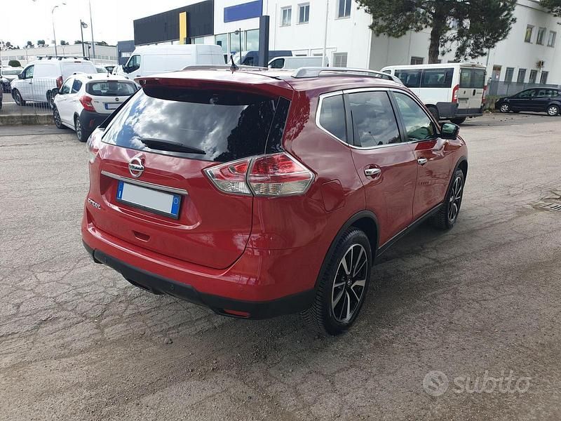 Usata Nissan X-Trail Acenta Premium 131 CV (96 kW) 2015 Rosso SUV