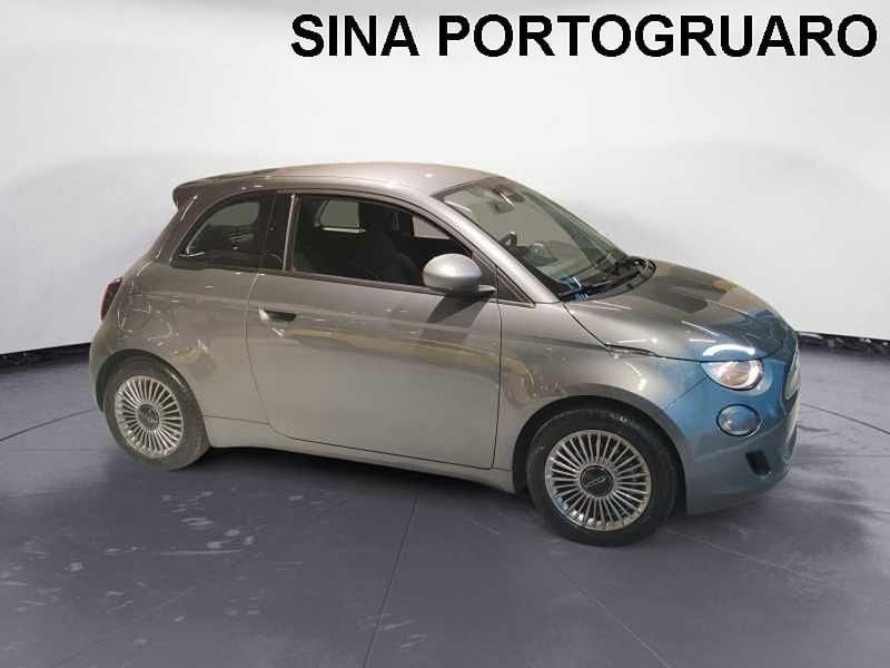 Usata Fiat 500e 86 kW (118 CV) 2024 Grigio Utilitaria