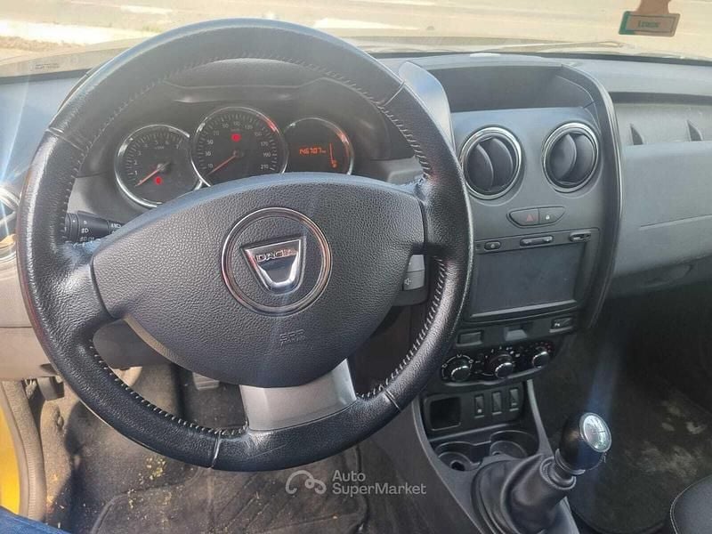 Occasion Dacia Duster Urban Explorer 109 PK (80 kW) 2016 Goud SUV