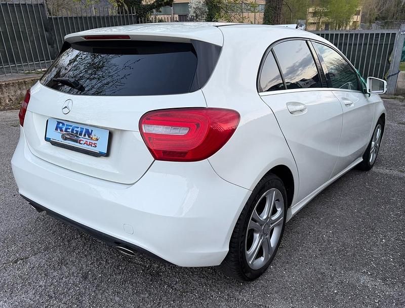 Usata Mercedes A180 Premium 109 CV (80 kW) 2015 Bianco Berlina