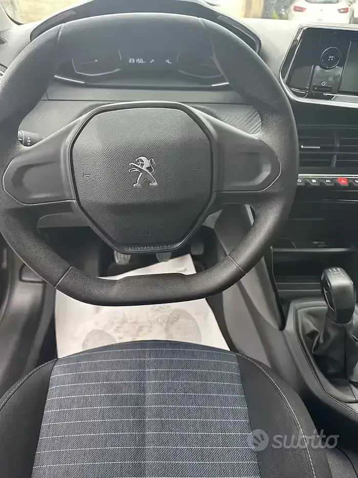Usata Peugeot 208 75 CV (55 kW) 2021 Nero Utilitaria