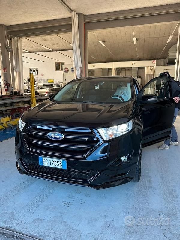 Usata Ford Edge Sport 210 CV (154 kW) 2015 Nero SUV