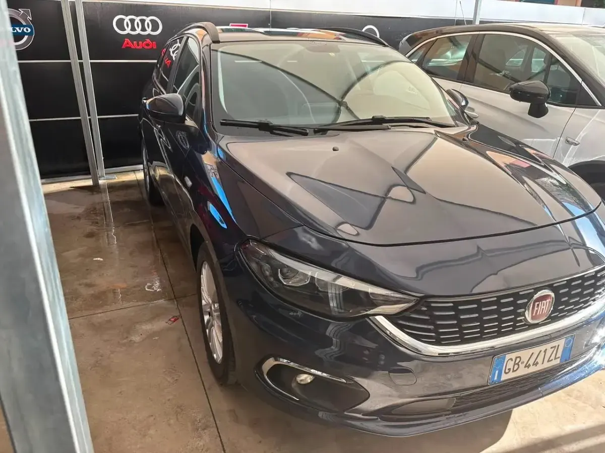 Usata Fiat Tipo Lounge 120 CV (88 kW) 2020 Blu Station wagon