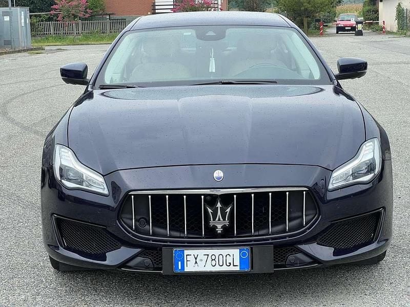 Usata Maserati Quattroporte 275 CV (202 kW) 2019 Blu/azzurro Berlina