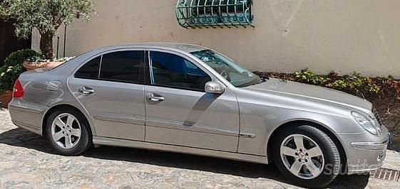 Usata Mercedes E280 2006 Grigio Berlina