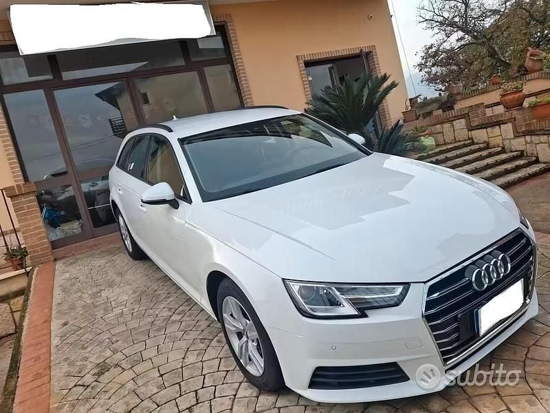 Usado Audi A4 Sport 150 CV (110 kW) 2018 Blanco Familiar