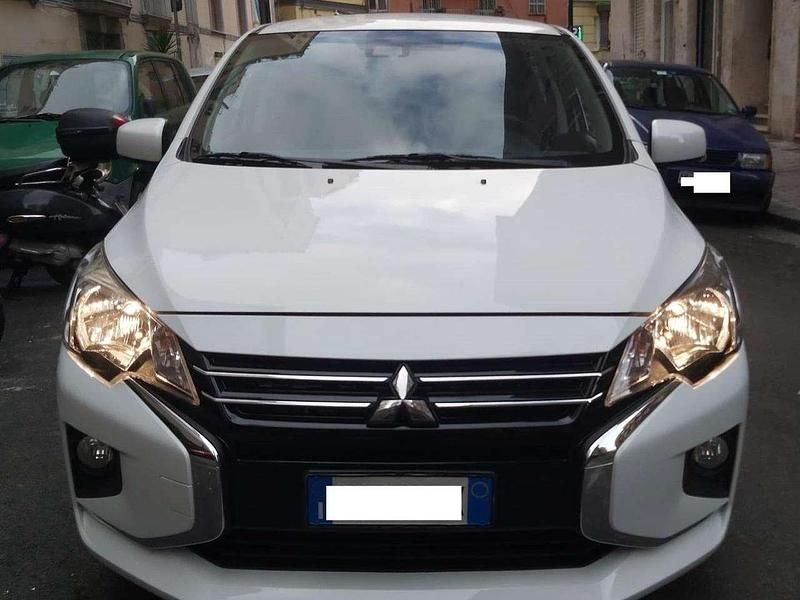 Usata Mitsubishi Space Star Intense 71 CV (52 kW) 2022 Bianco Utilitaria