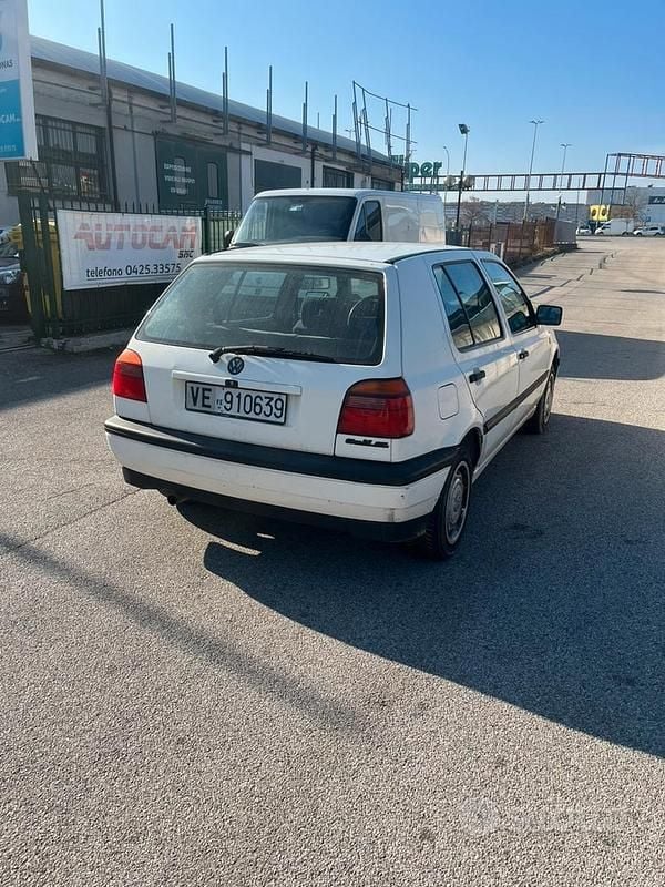 Usata VW Golf III 90 CV (66 kW) 1992 Bianco Utilitaria