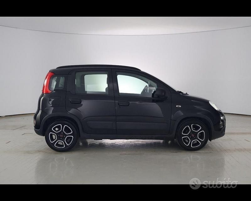 Usata Fiat Panda City Life 70 CV (51 kW) 2022 Nero Utilitaria