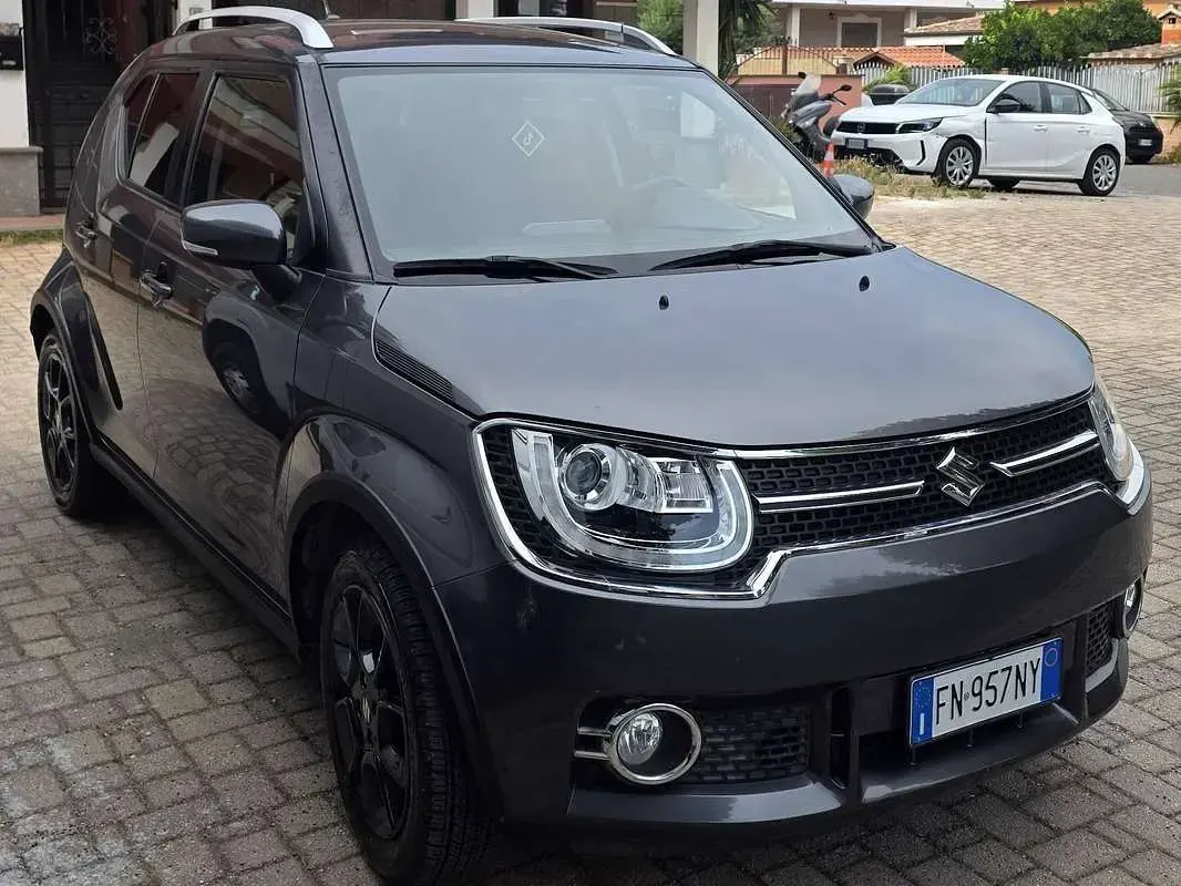 Usata Suzuki Ignis 90 CV (66 kW) 2018 Grigio SUV
