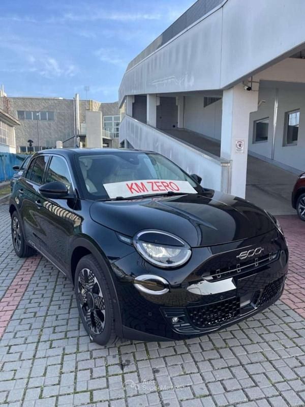 Nuova Fiat 600 La Prima 110 CV (80 kW) 2025 Nero SUV