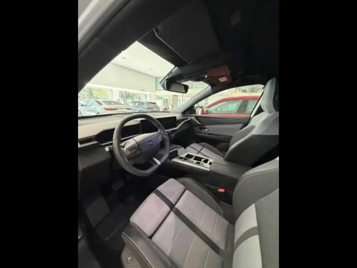 Usata Opel Grandland X 145 CV (106 kW) 2025 Grigio SUV