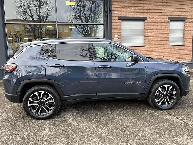 Usata Jeep Compass Limited 131 CV (96 kW) 2022 Blue shade SUV