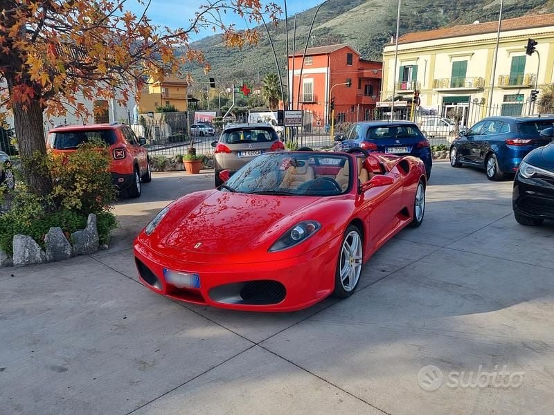 Usata Ferrari F430 490 CV (360 kW) 2009 Rosso Cabrio