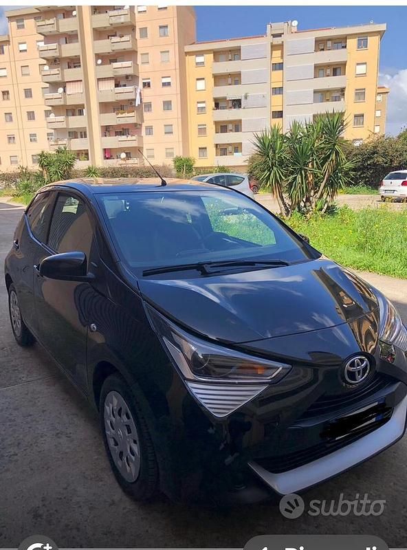 Usata 2020 Toyota Aygo Business Edition Due volumi | 11.500 € (Ottimo prezzo) - Immagine 1/4