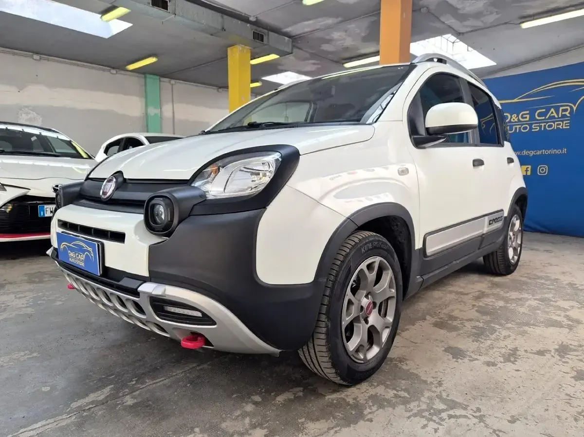 Usata Fiat Panda Cross Cross 70 CV (51 kW) 2023 Bianco Utilitaria