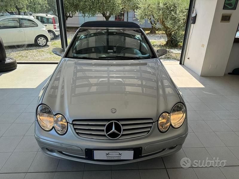 Usata Mercedes CLK320 Elegance 218 CV (160 kW) 2003 Grigio Cabrio