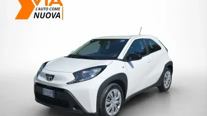 Occasion Toyota Aygo X Active 72 ch (52 kW) 2024 Blanc SUV