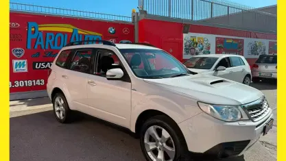Usata Subaru Forester Trend 147 CV (108 kW) 2011 Bianco SUV