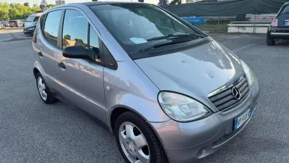 Usata Mercedes A170 Avantgarde 90 CV (66 kW) 2001 Grigio Berlina