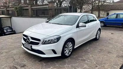 Bianco Usata 2016 Mercedes A180 Tre volumi | 13.500 € (Super prezzo)