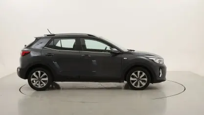 Usata Kia Stonic Style 100 CV (73 kW) 2022 Grigiogrigio SUV