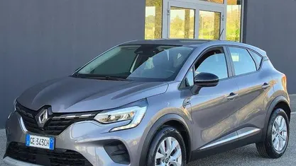 Usata Renault Captur Business 116 CV (85 kW) 2021 Grigio scuro SUV