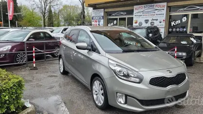 Usata Kia Carens Family 116 CV (85 kW) 2014 Grigio Monovolume