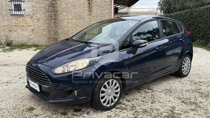 Usata Ford Fiesta Business Edition 75 CV (55 kW) 2014 Blu Utilitaria