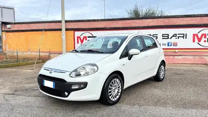 Usata Fiat Punto Evo Dynamic 75 CV (55 kW) 2011 Bianco Utilitaria