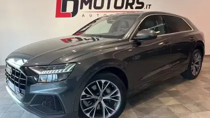 Usata Audi Q8 S-Line 286 CV (210 kW) 2018 Grigio SUV
