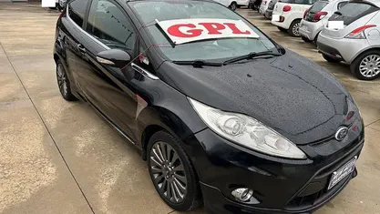 Usata Ford Fiesta Titanium 97 CV (71 kW) 2009 Nero Utilitaria