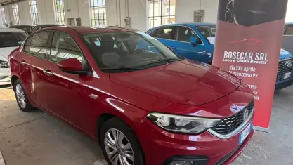 Usata Fiat Tipo Easy 95 CV (69 kW) 2016 Rosso Berlina