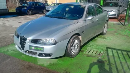 Usata Alfa Romeo 156 140 CV (102 kW) 2003 Grigio Berlina