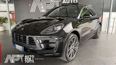 Nero Usata 2020 Porsche Macan Turbo SUV | 67.500 € (Buon prezzo)