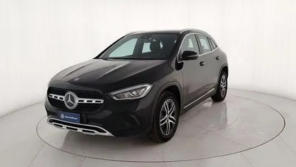 Usata Mercedes GLA180 116 CV (85 kW) 2022 Nero metallizzato SUV