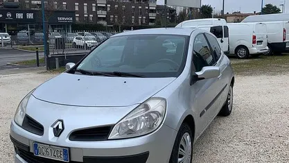 Usata 2007 Renault Clio II Berlina | 2500 € (Buon prezzo)