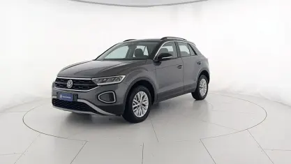 Usata VW T-Roc Life 150 CV (110 kW) 2025 Gray SUV